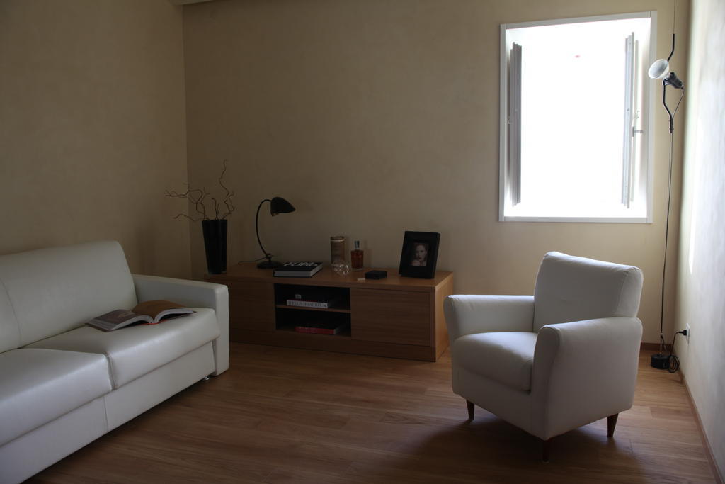 Relais Del Borgo Hotel & Spa 4 Stelle Staffolo Room photo